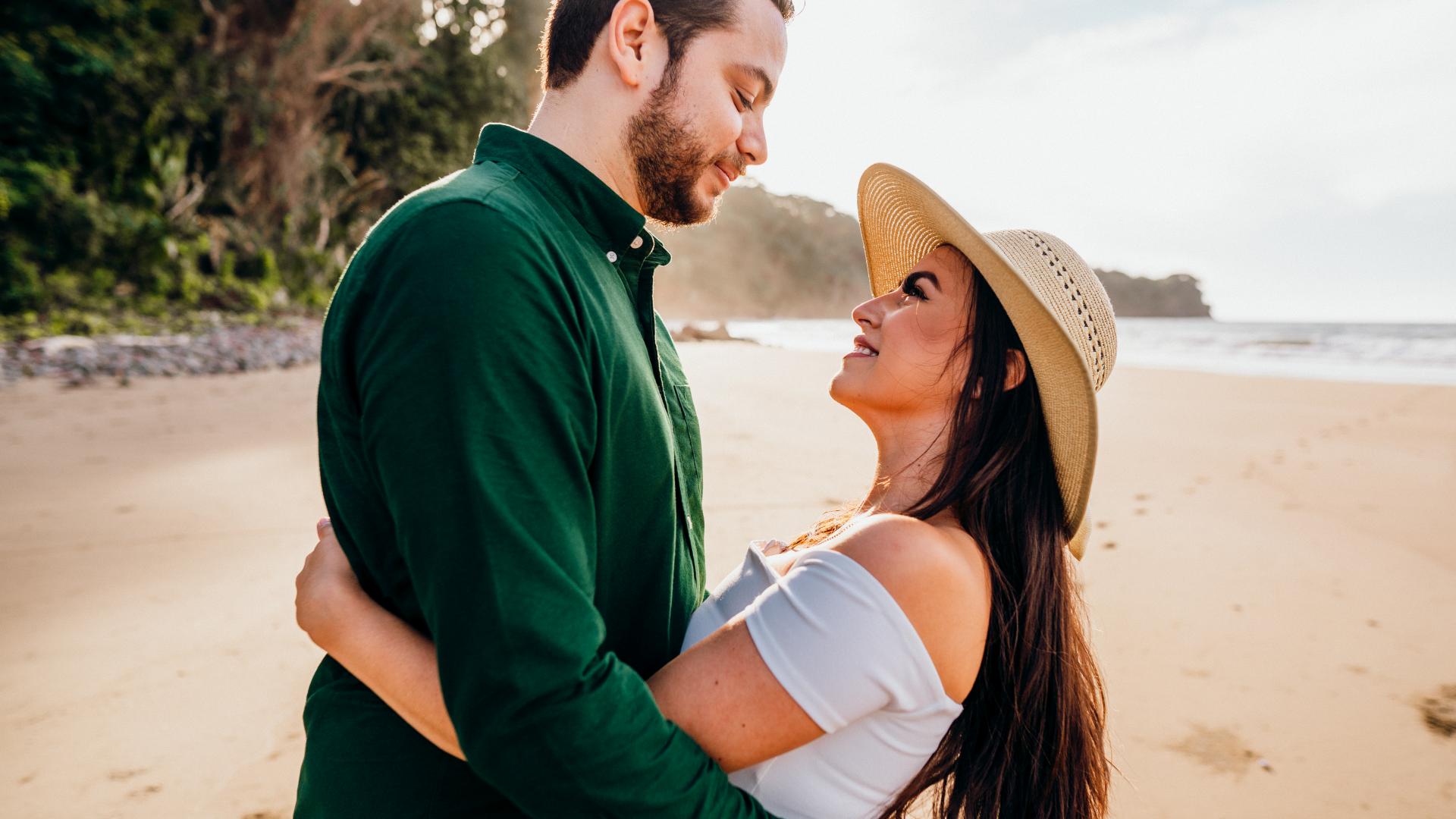 pre wedding beach shoot